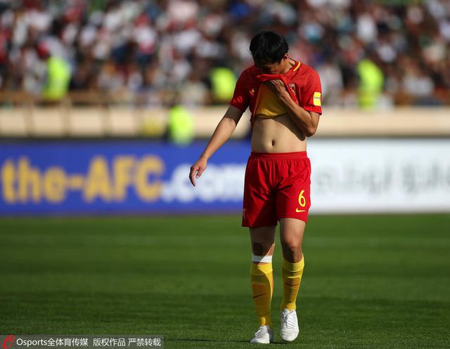 2021年中国电影总票房472.58亿，国产电影票房占比84.49%。