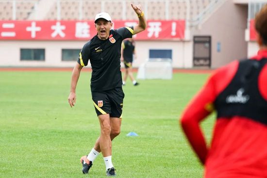 搜索-电影网 消息 首页 新闻 视频 大片 影库 CCTV6 VIP影院 全部 电影 电视剧 影人 视频 图片 新闻 更新时间 所有 1小时内 今日内 1周内 1个月内 从资讯频道搜索 结果 142881 条 《扬名立万》蝉联日榜冠军 《长津湖》后力稳健 2021-11-14 11月13日，全国院线总票房报收1.15亿元，较前日大涨213%。