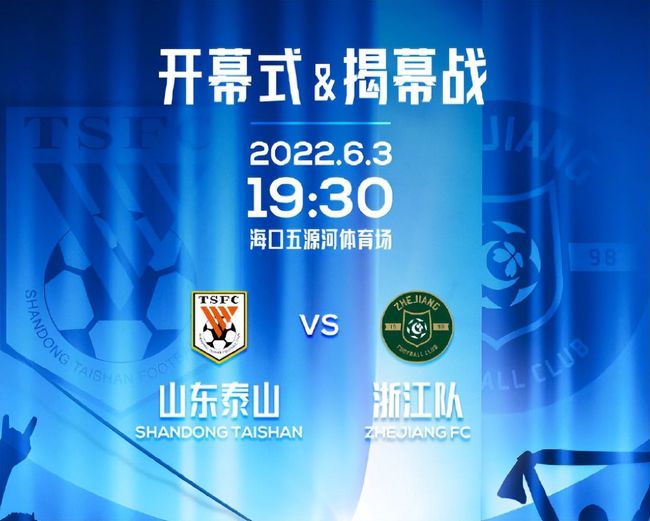 李玟关颖同场看秀比美沟 与张艾嘉热聊关系熟络 2014-03-26 3月25日，2014上海春夏时装周某品牌秀场。