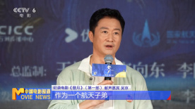 主演们还迎合春节过年，公开了新年问候视频。